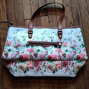 Elliott Lucca purse